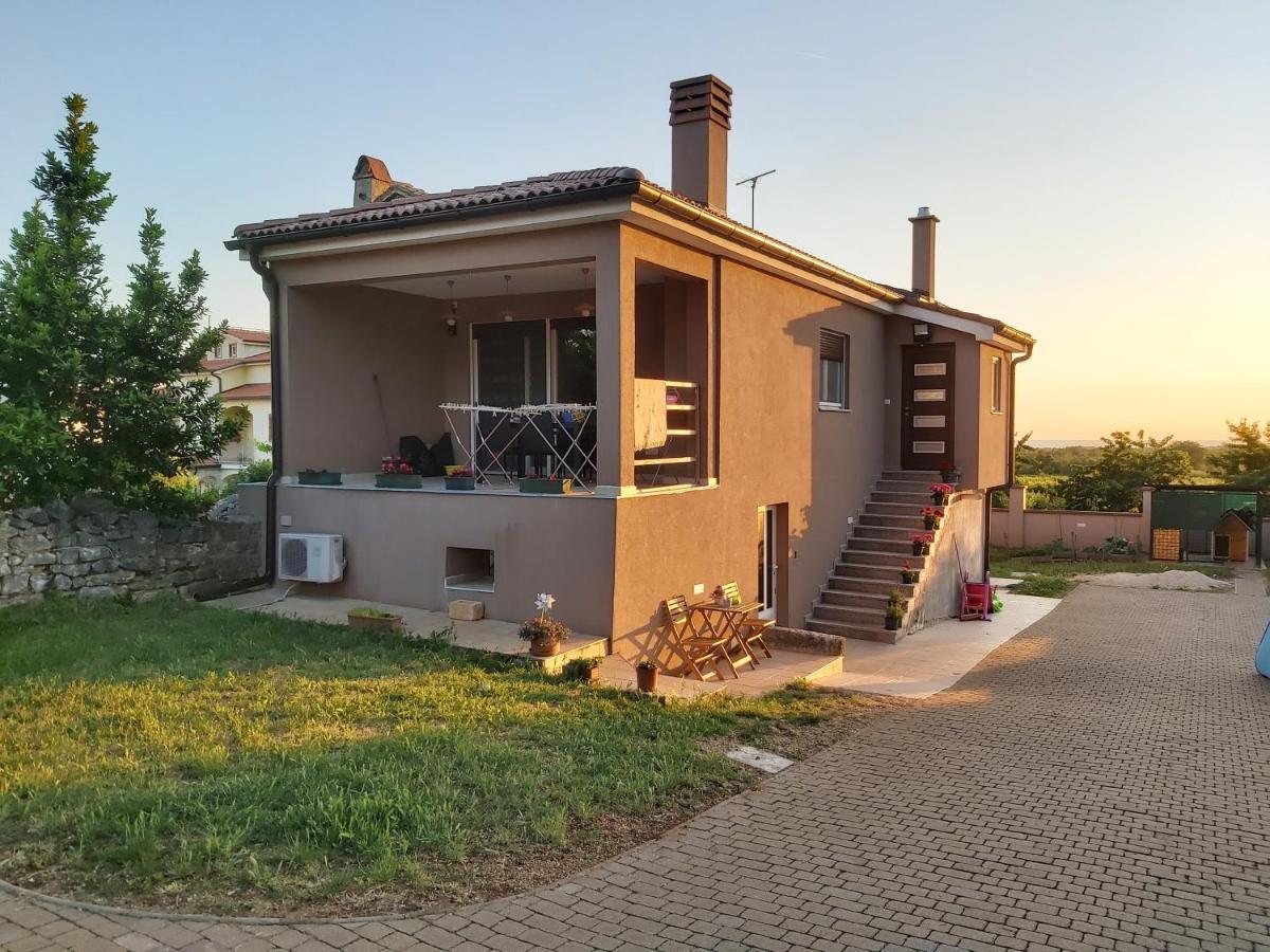 Studio Apartman Marko Porec Bagian luar foto